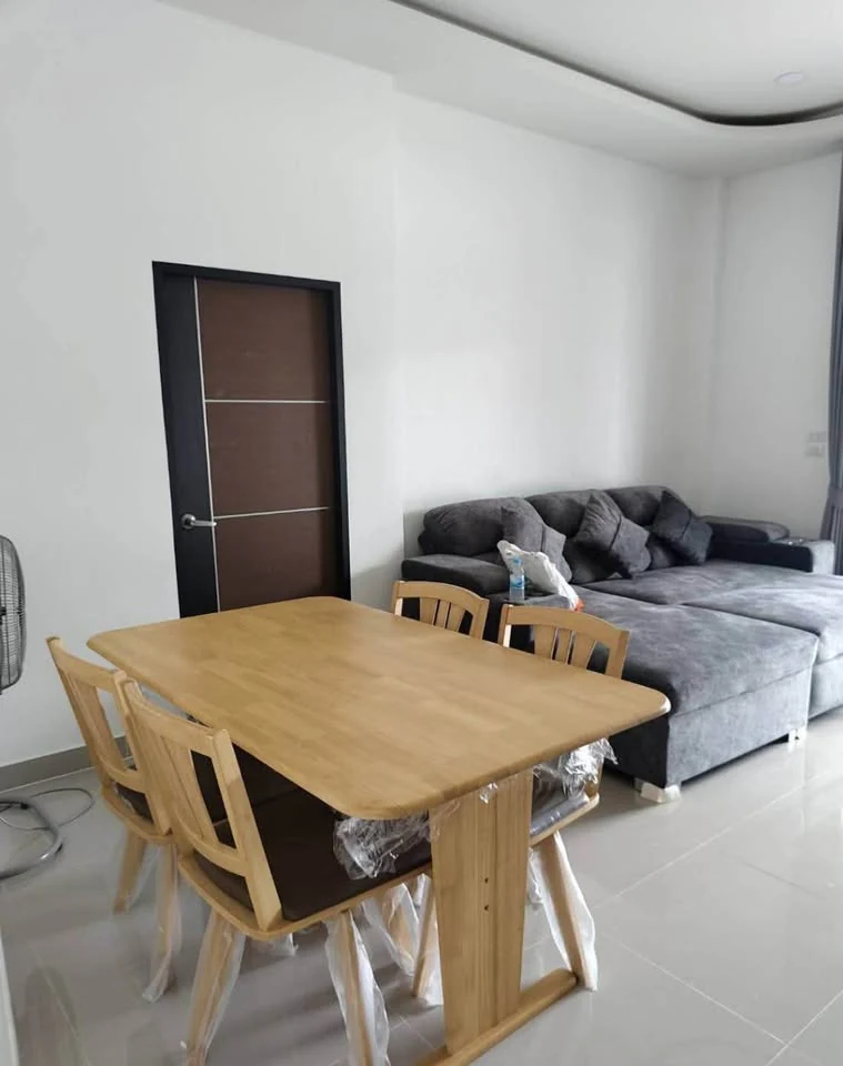Dee Siri · 3-bedroom house for rent