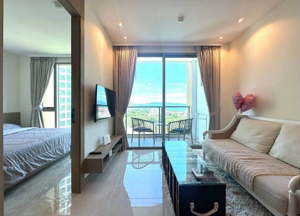 The Riviera Ocean Drive · 1-bedroom condo with tenant